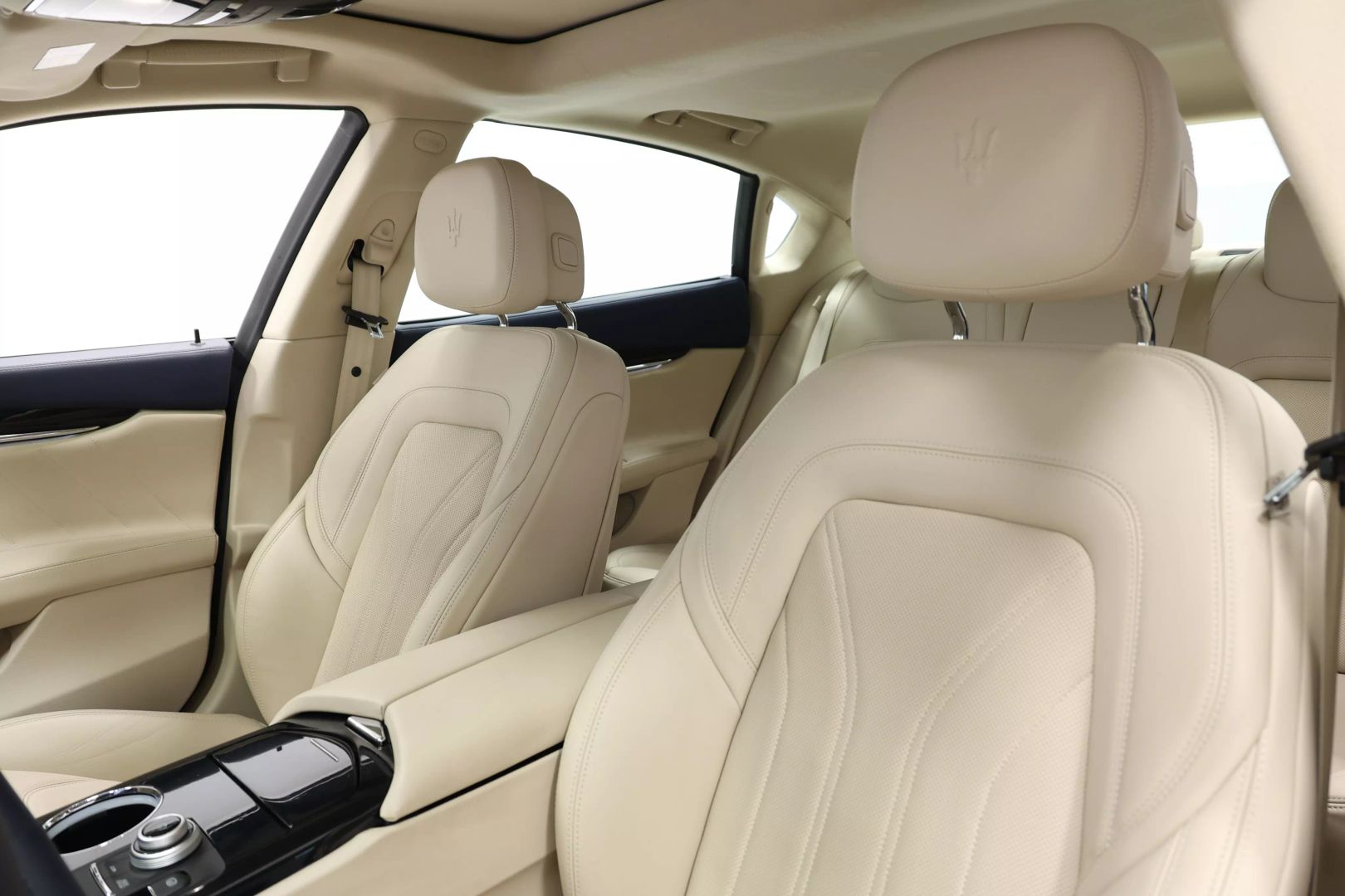 2021 Maserati Quattroporte - Image 16