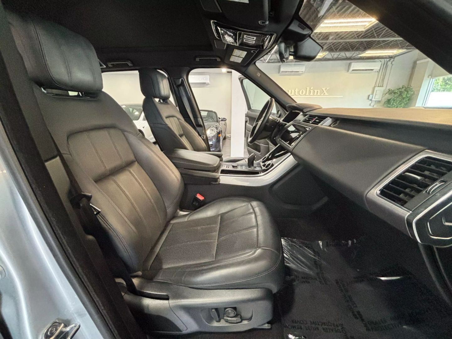 2020 Land Rover Range Rover Sport Hse Sport Utility 4d - Image 20