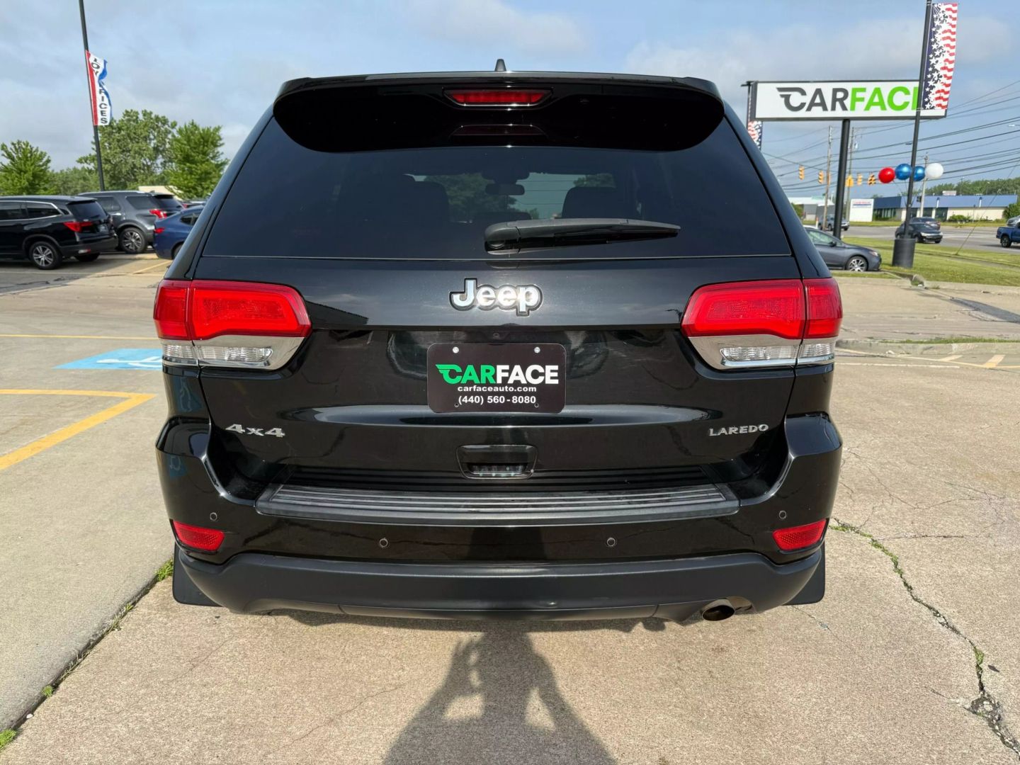 2018 Jeep Grand Cherokee - Image 10