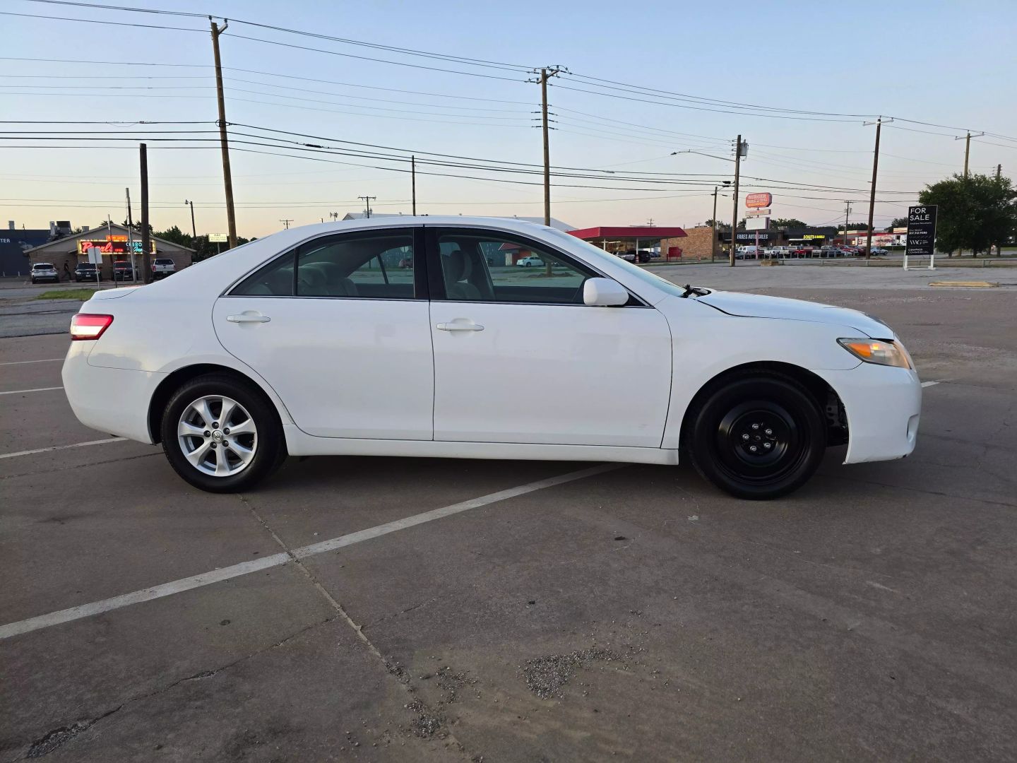 2011 Toyota Camry - Image 7