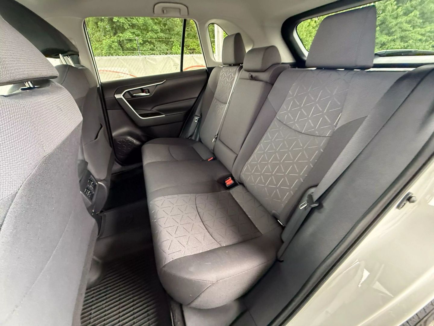2020 Toyota Rav4 - Image 19