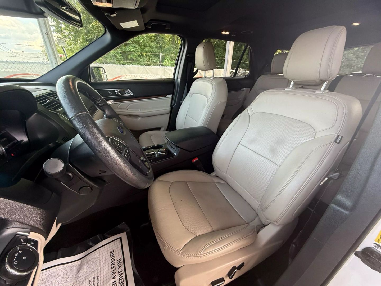 2018 Ford Explorer - Image 16