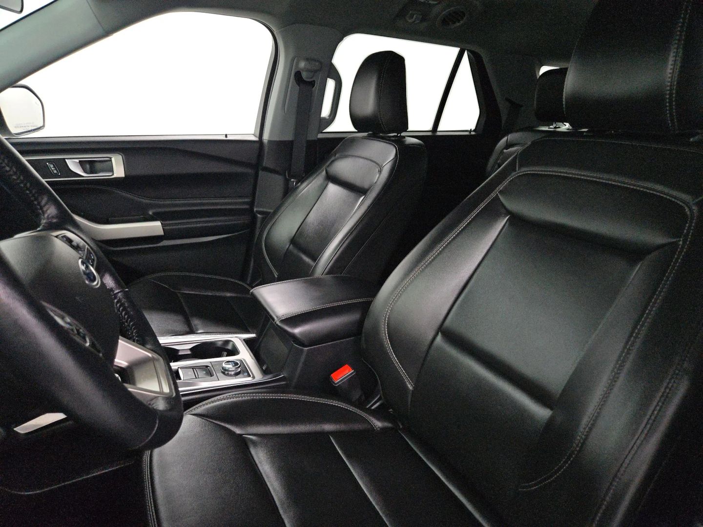 2022 Ford Explorer - Image 19