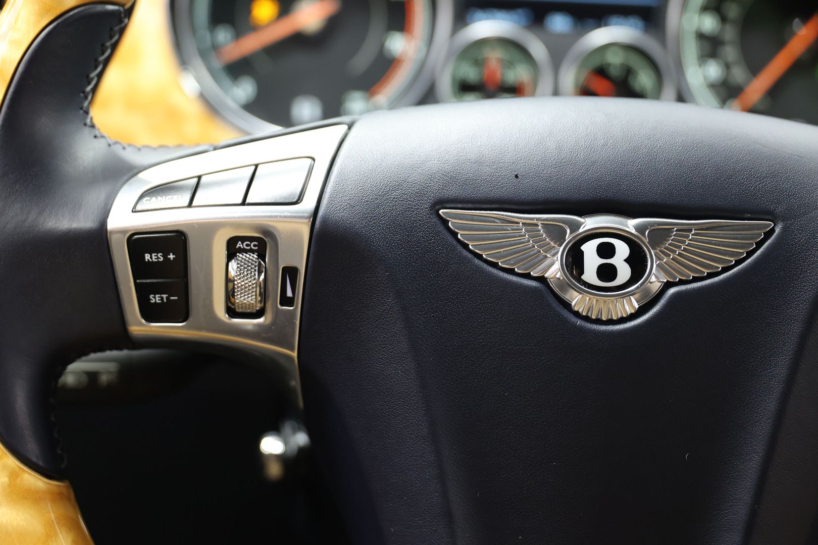 2017 Bentley Flying Spur - Image 23