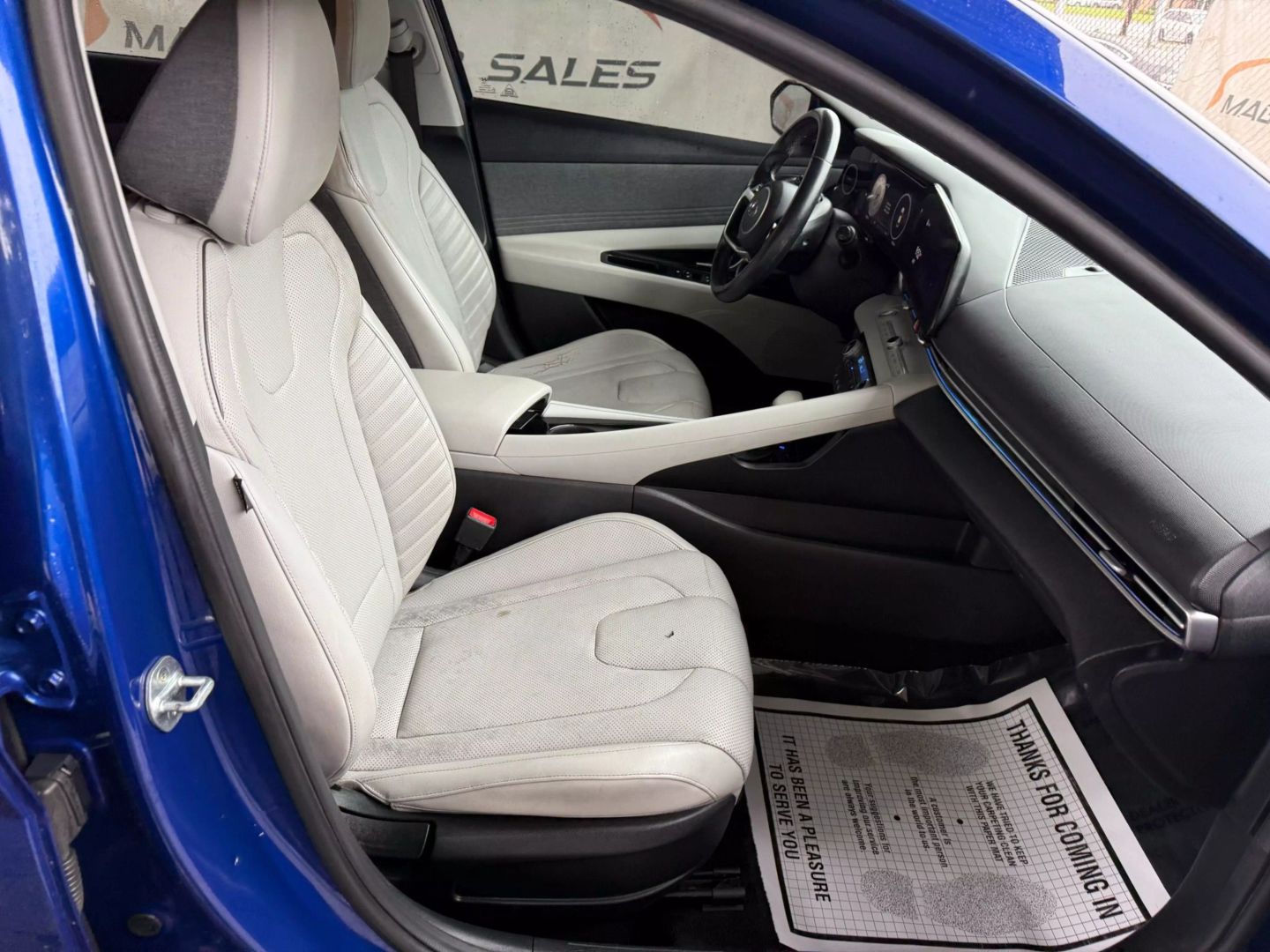2021 Hyundai Elantra - Image 25