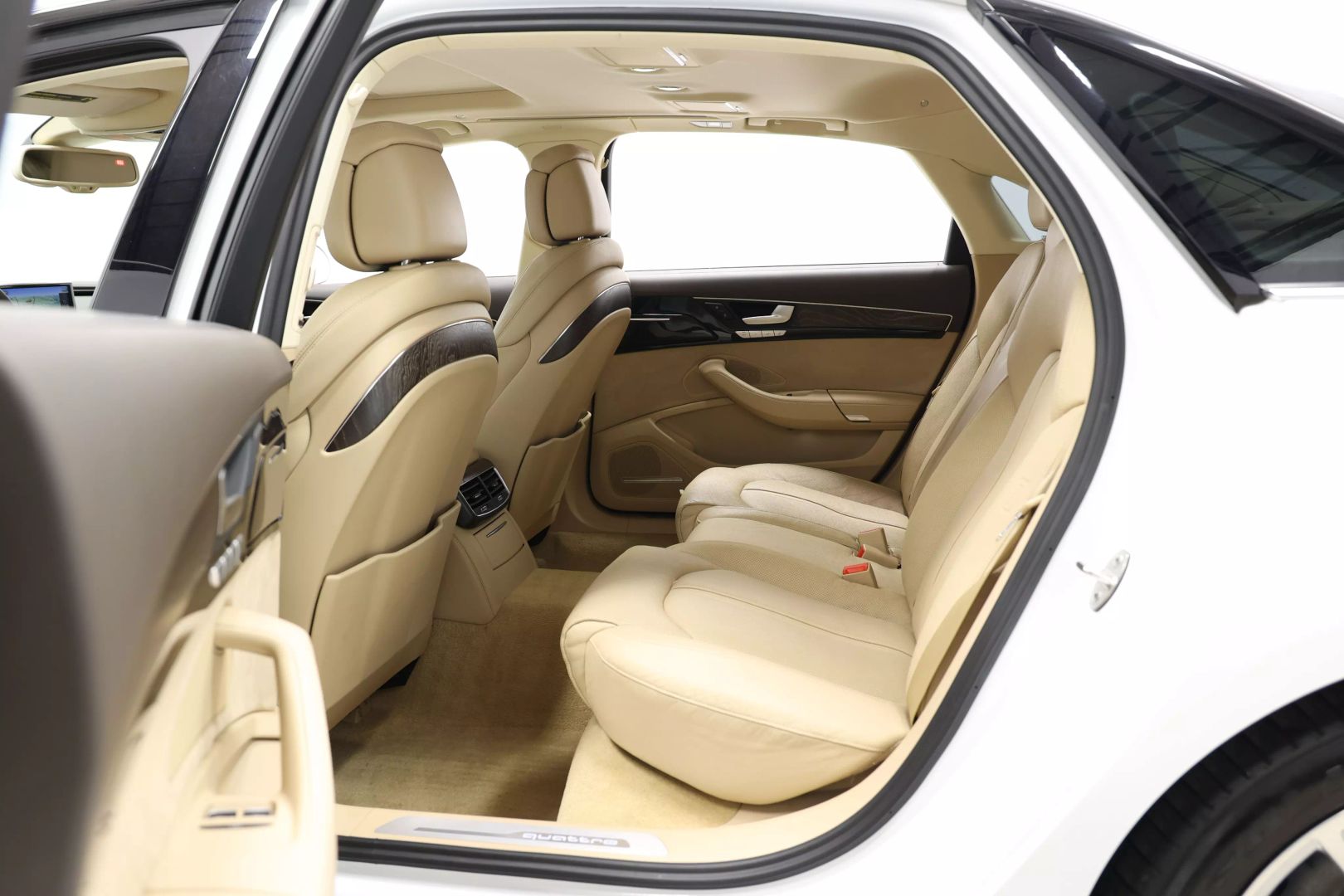 2015 Audi A8 - Image 54