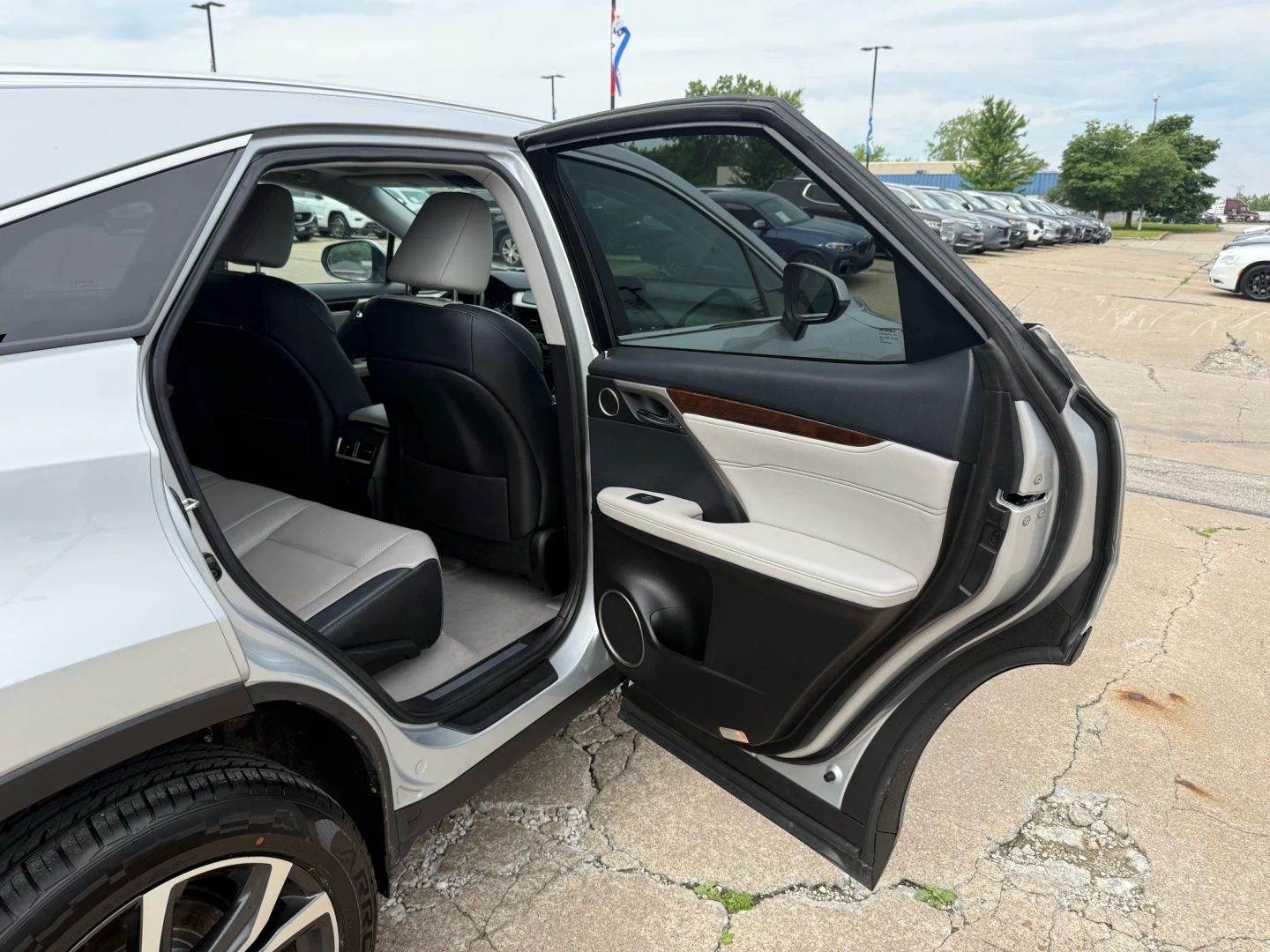 2019 Lexus Rx - Image 23