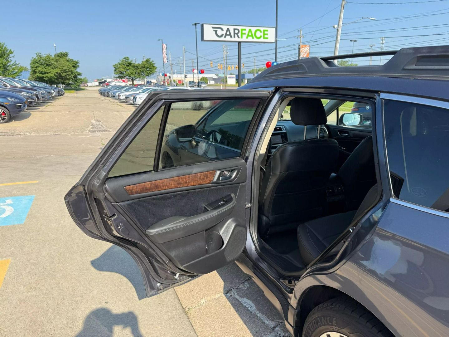 2015 Subaru Outback - Image 23