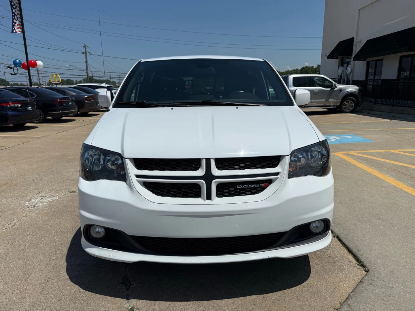 2019 Dodge Grand Caravan Passenger - Image 2