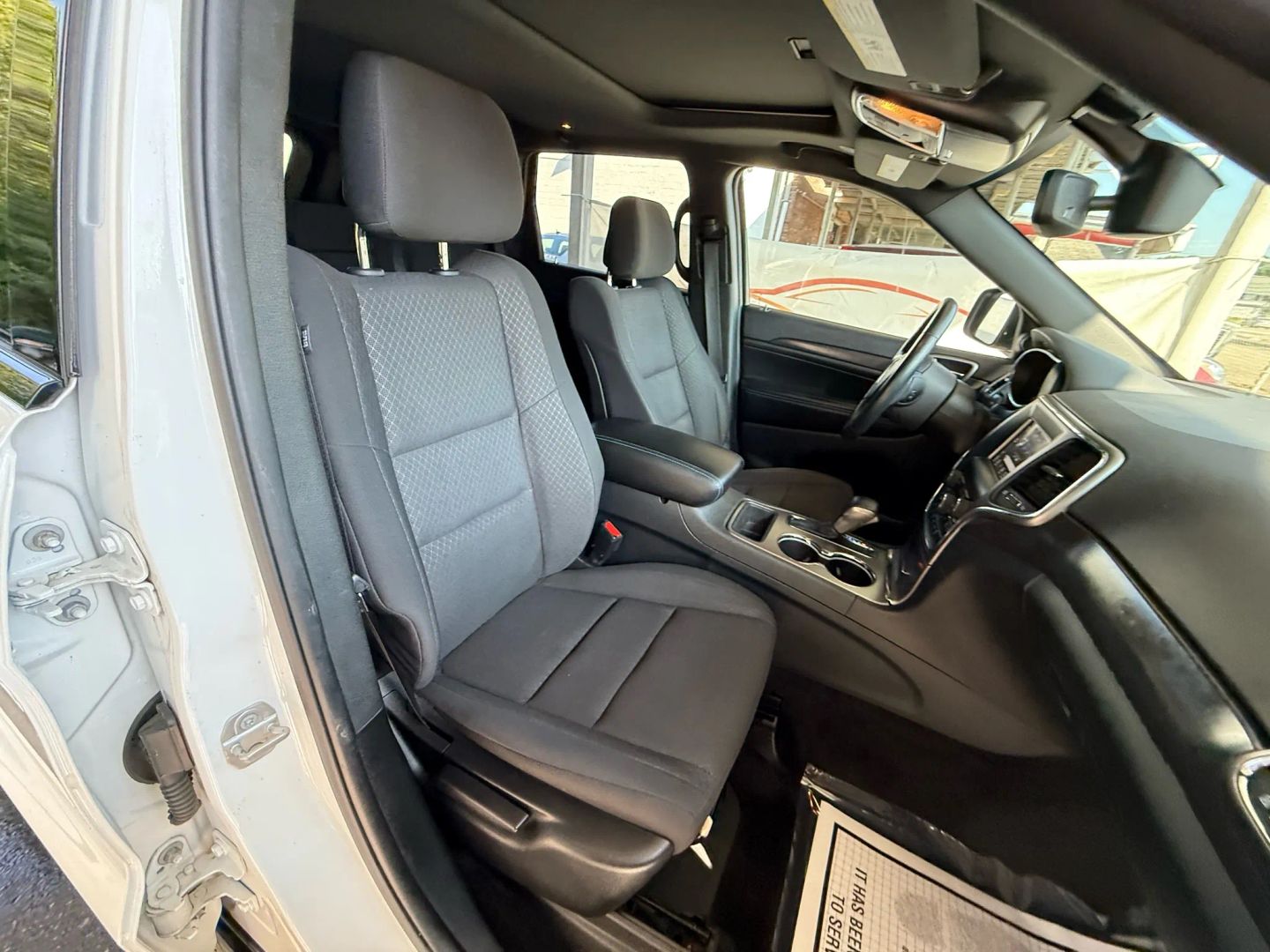 2018 Jeep Grand Cherokee - Image 26