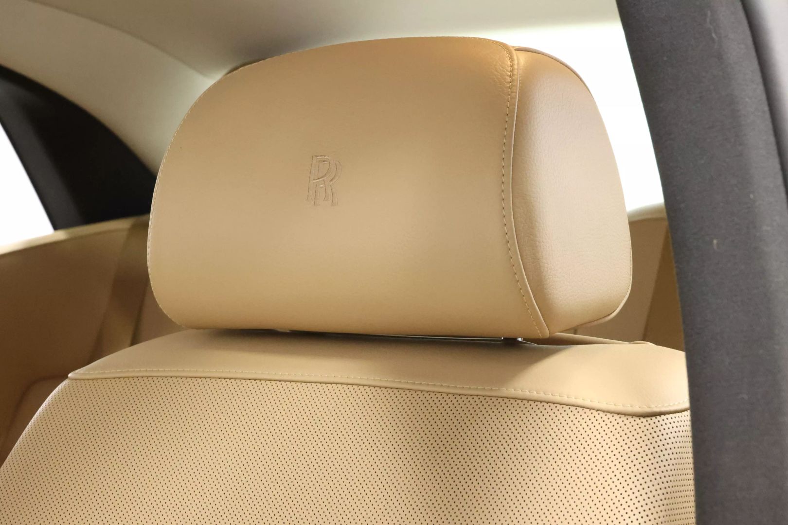 2010 Rolls-royce Ghost - Image 17