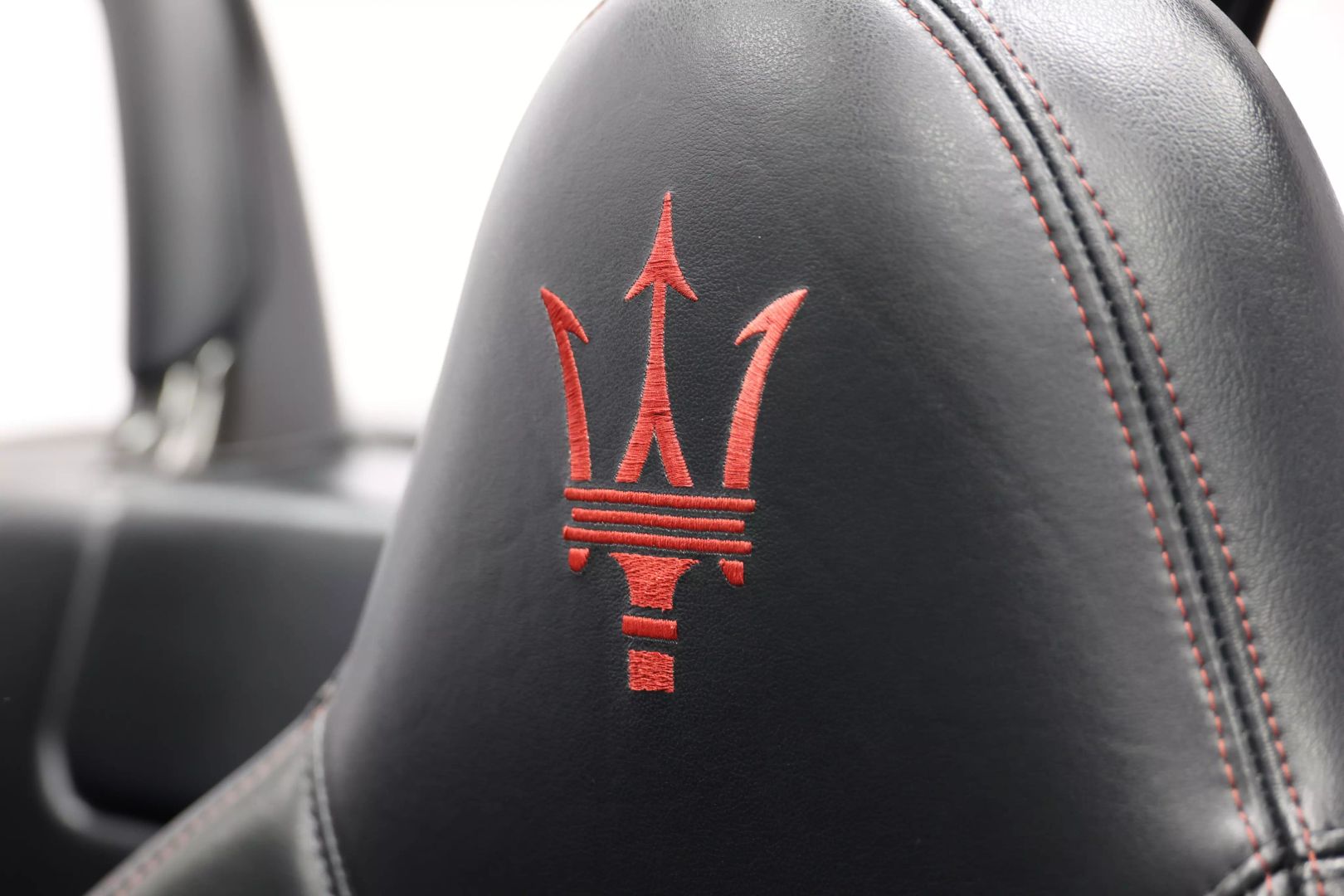 2006 Maserati Gransport - Image 17