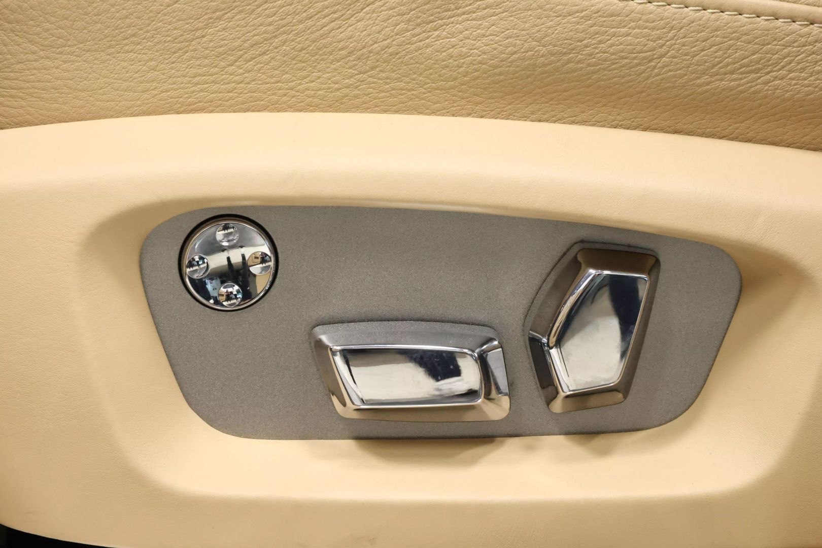 2010 Rolls-royce Ghost - Image 14