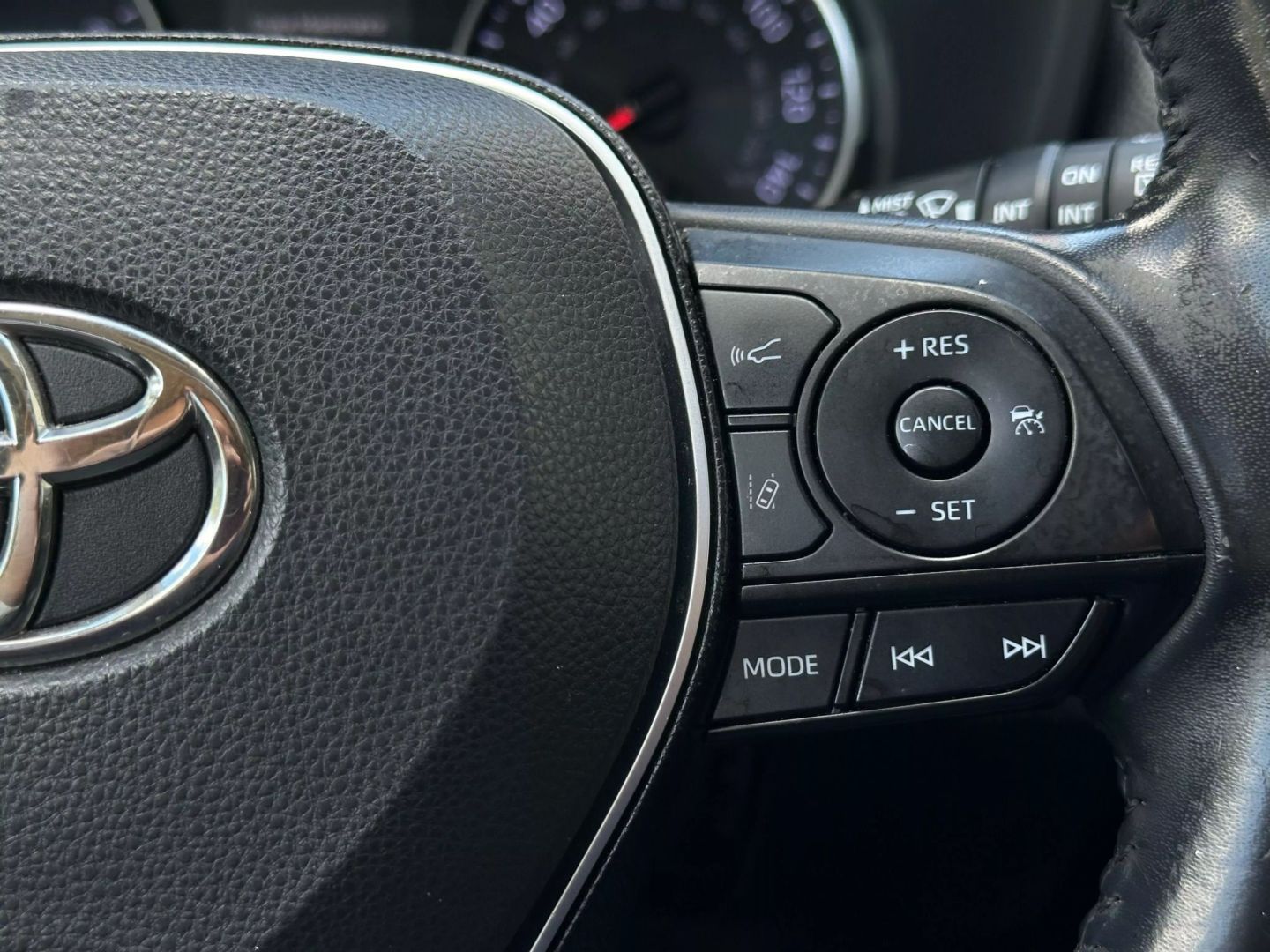 2019 Toyota Rav4 - Image 26