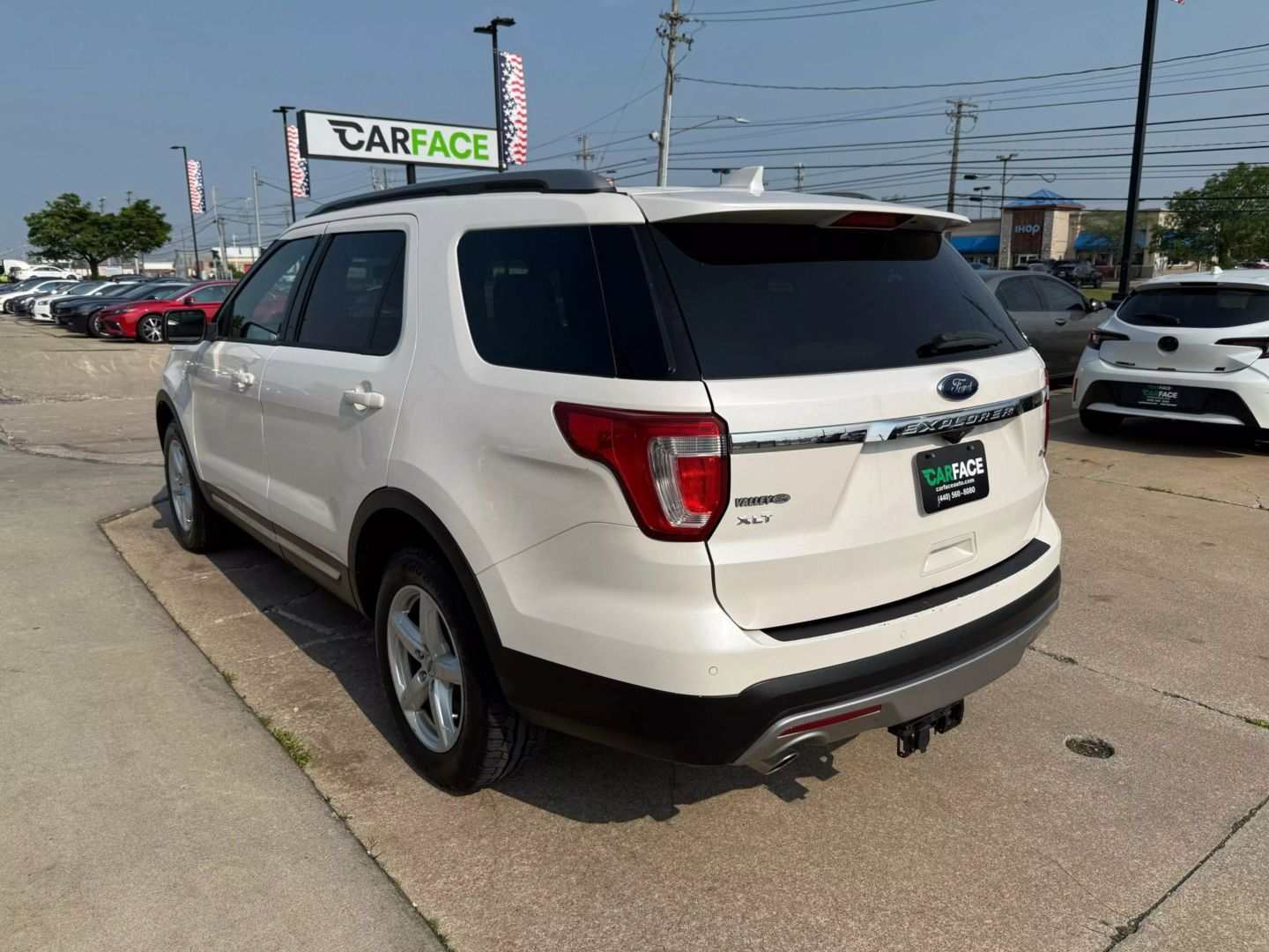 2016 Ford Explorer - Image 8