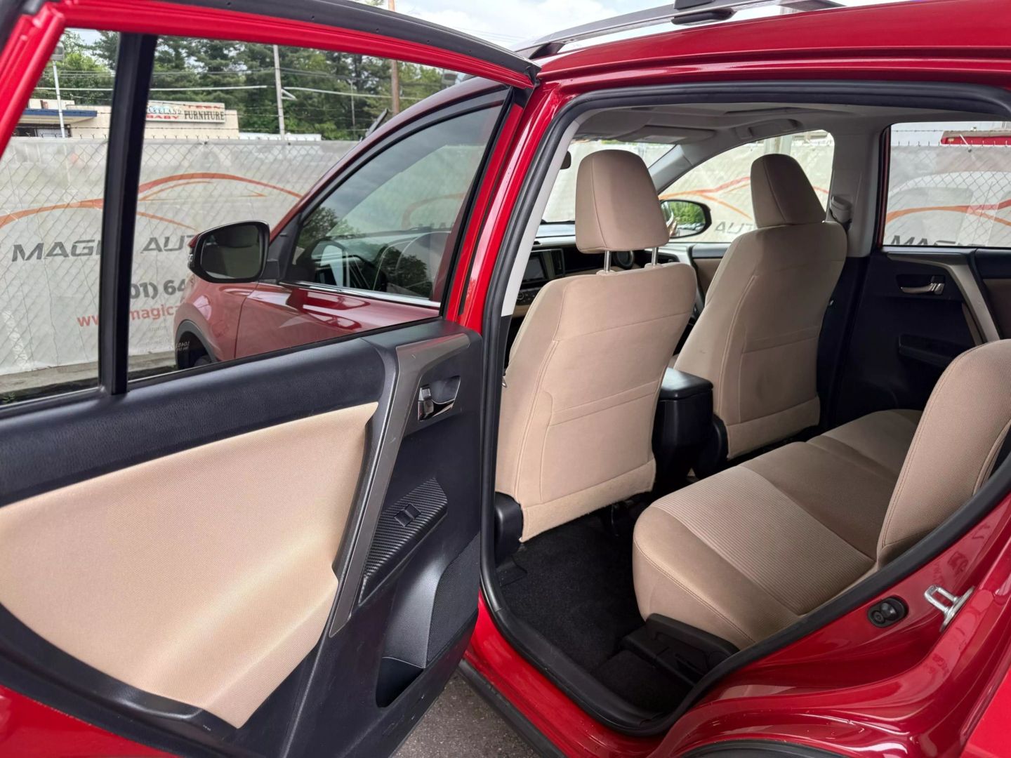 2014 Toyota Rav4 - Image 17