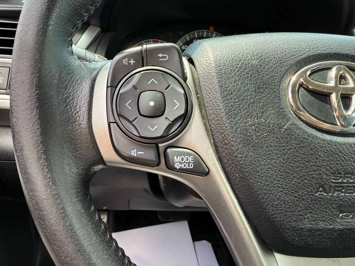 2013 Toyota Camry - Image 28