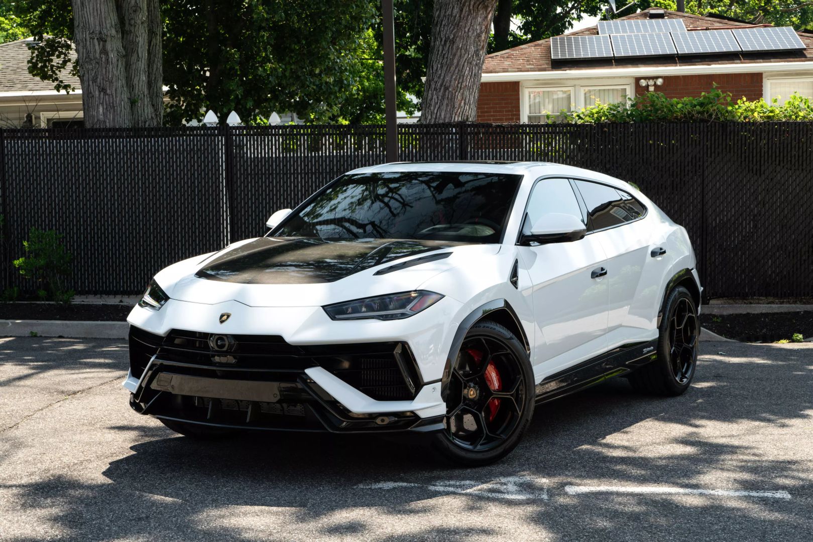 2024 Lamborghini Urus - Image 9