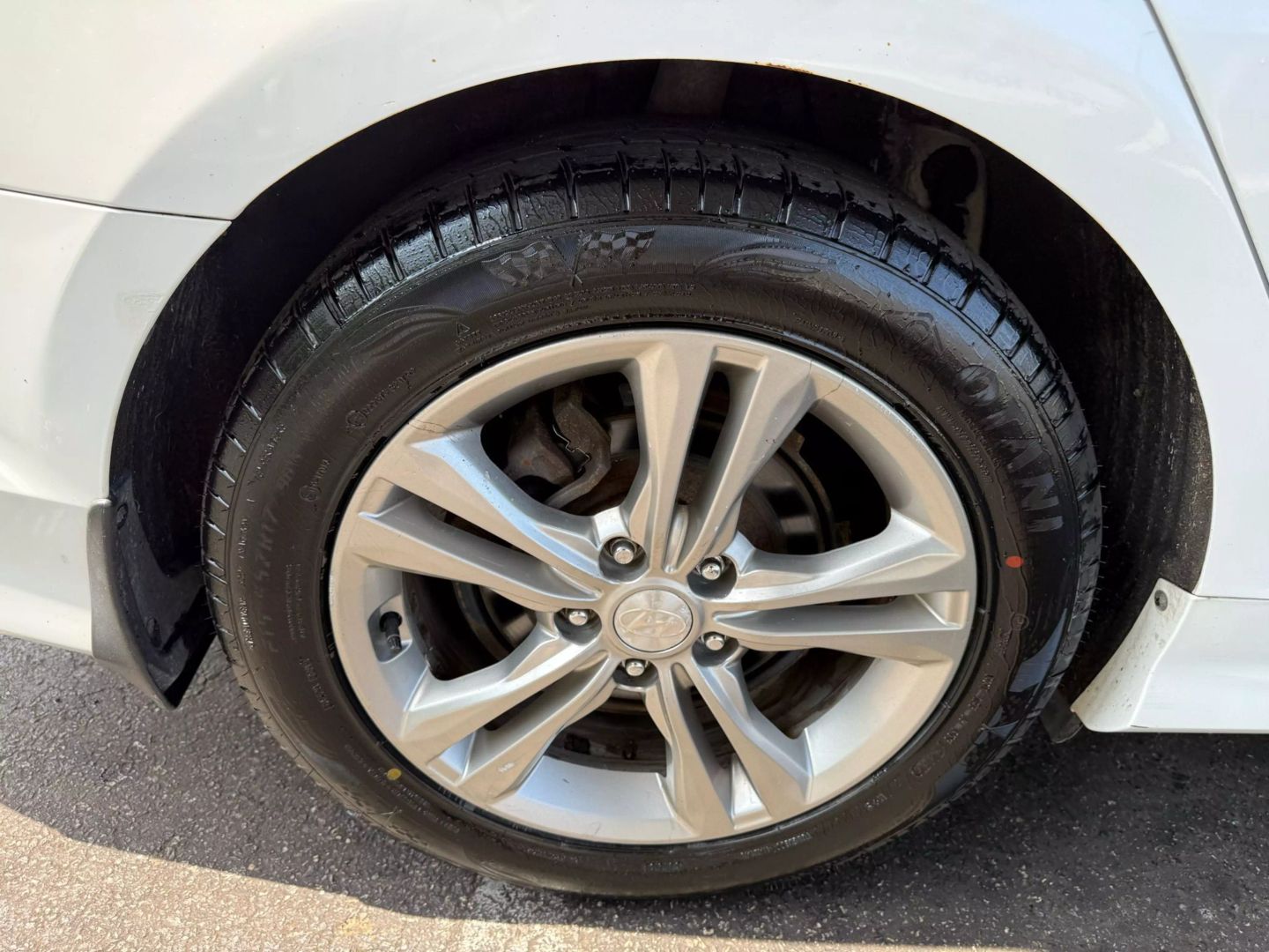 2018 Hyundai Sonata - Image 44