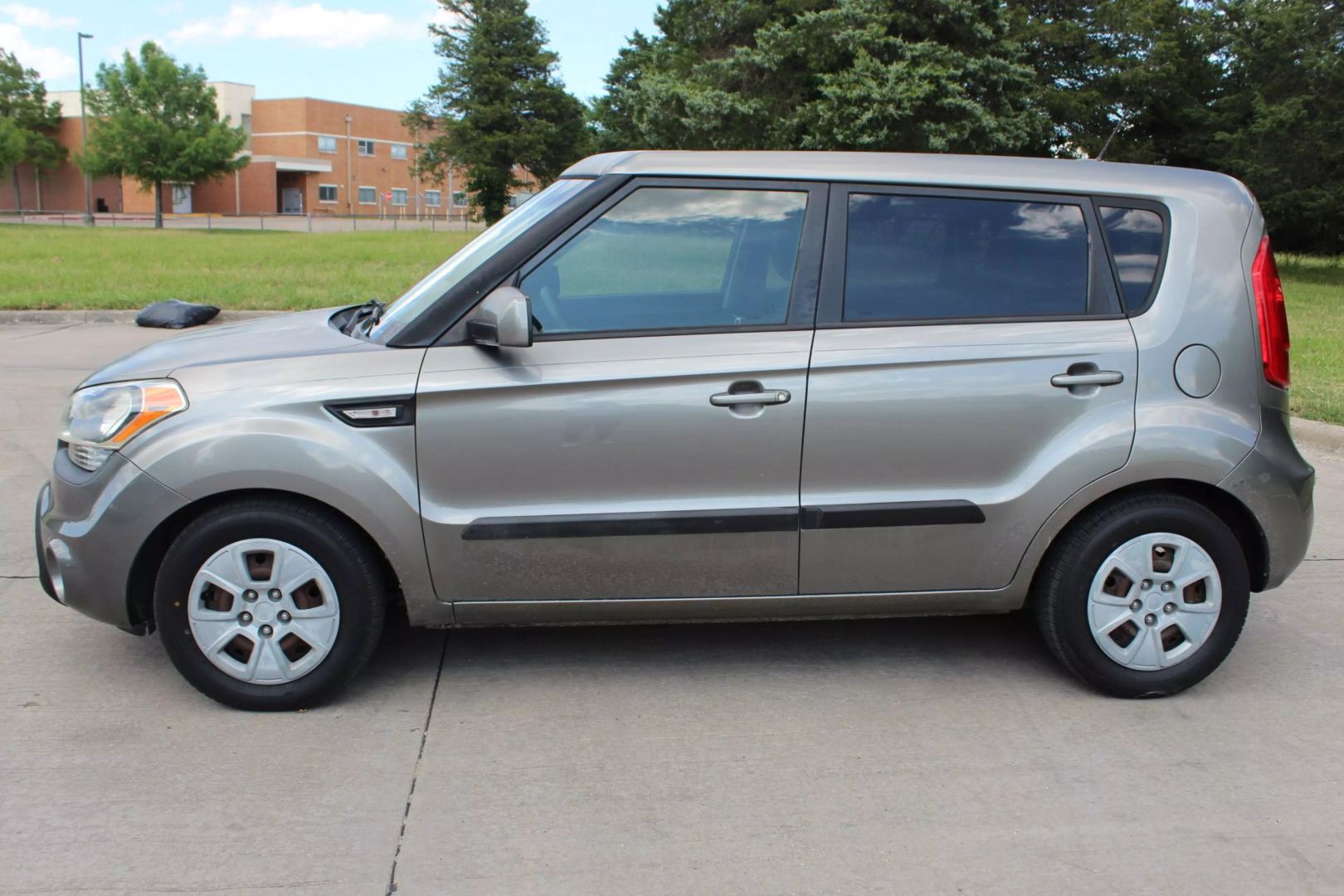 Used 2013 Kia Soul Base with VIN KNDJT2A5XD7602824 for sale in Dallas, TX
