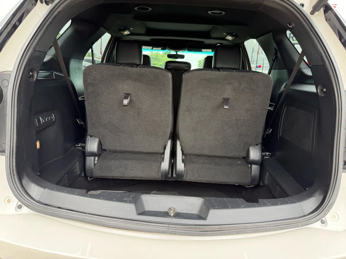 2017 Ford Explorer - Image 13