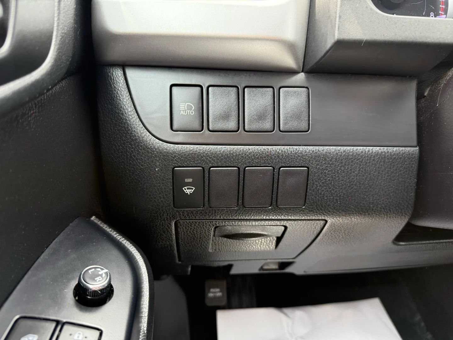 2019 Toyota Highlander - Image 35