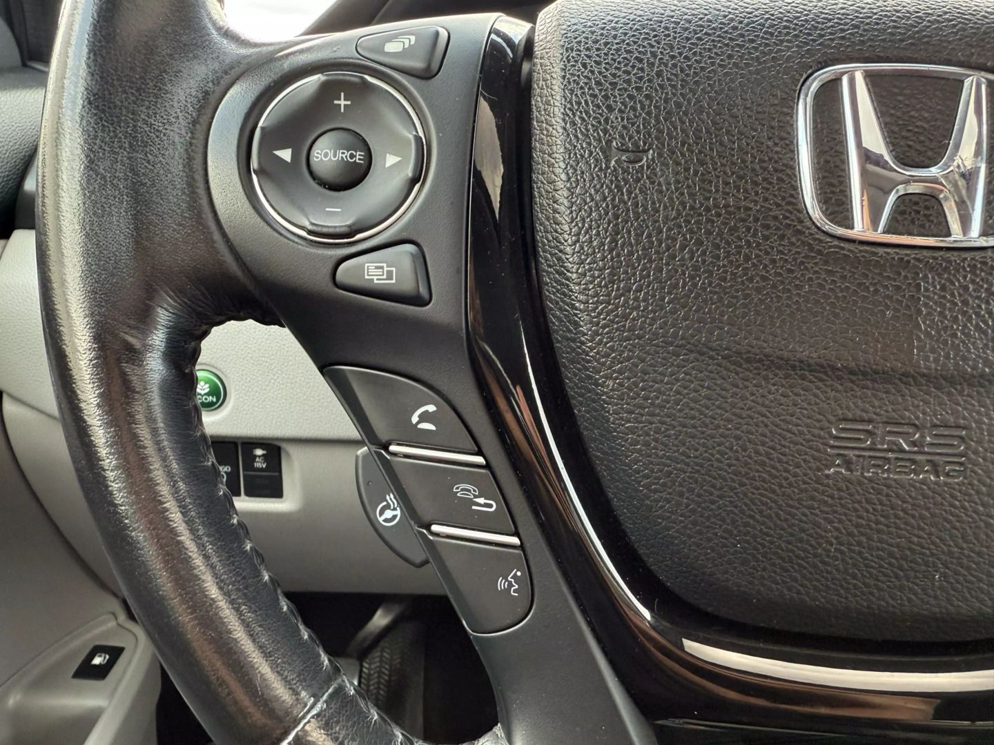 2018 Honda Ridgeline - Image 28