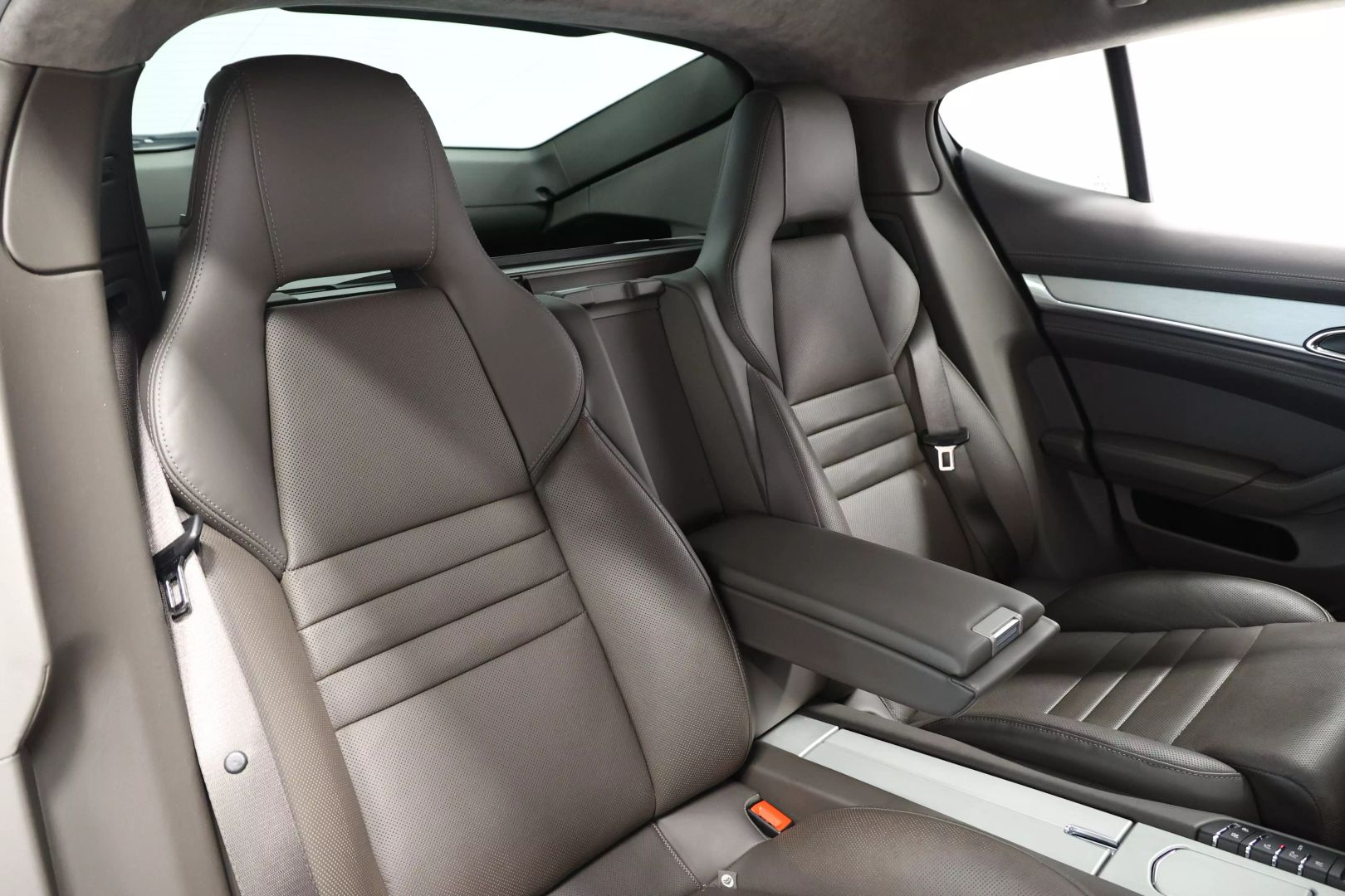 2014 Porsche Panamera - Image 86
