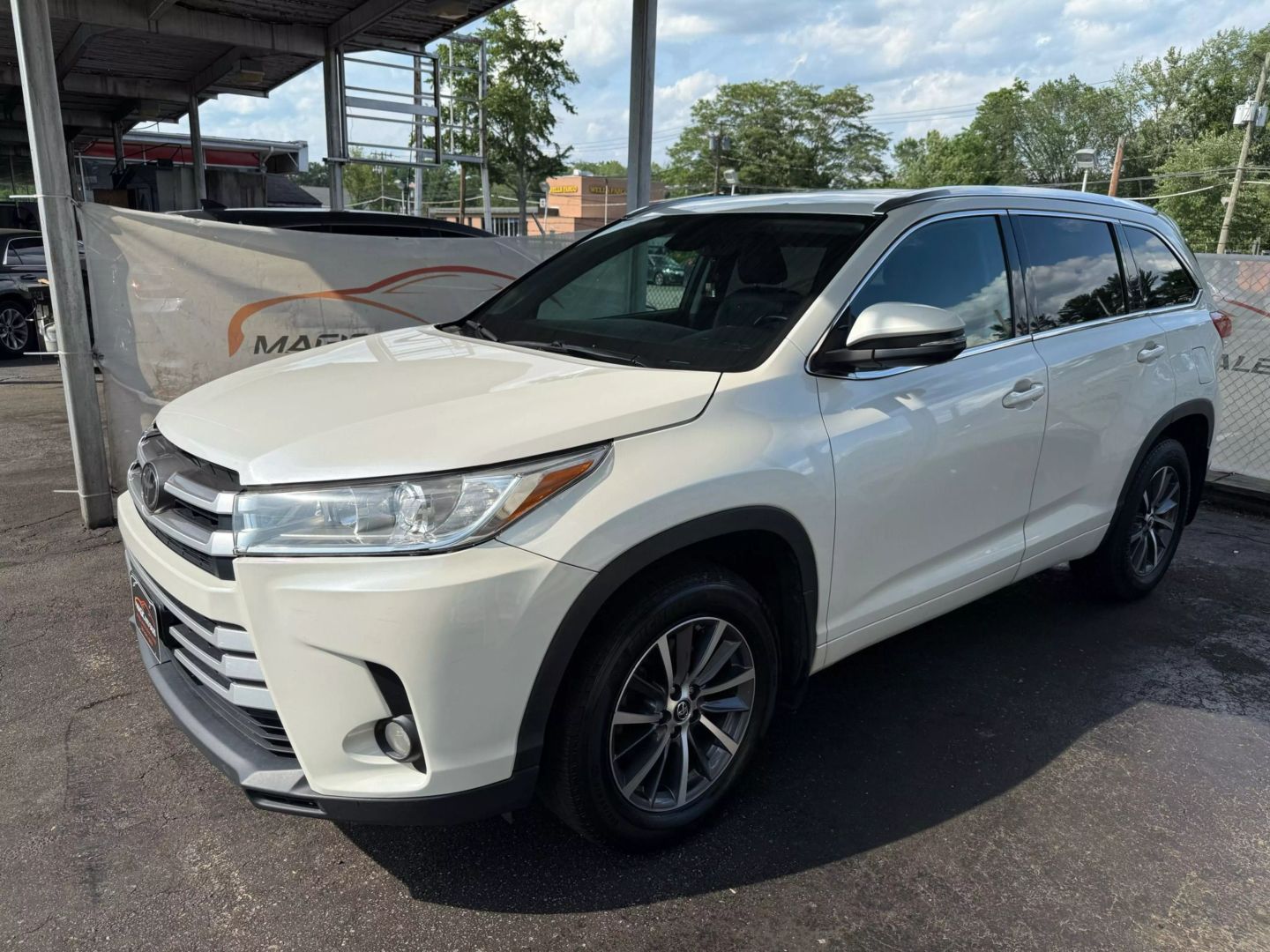 2018 Toyota Highlander - Image 8