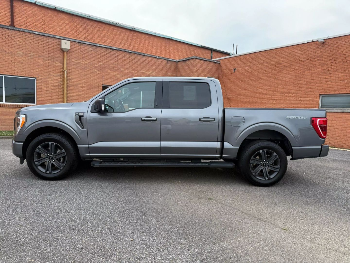 2023 Ford F150 Supercrew Cab - Image 4