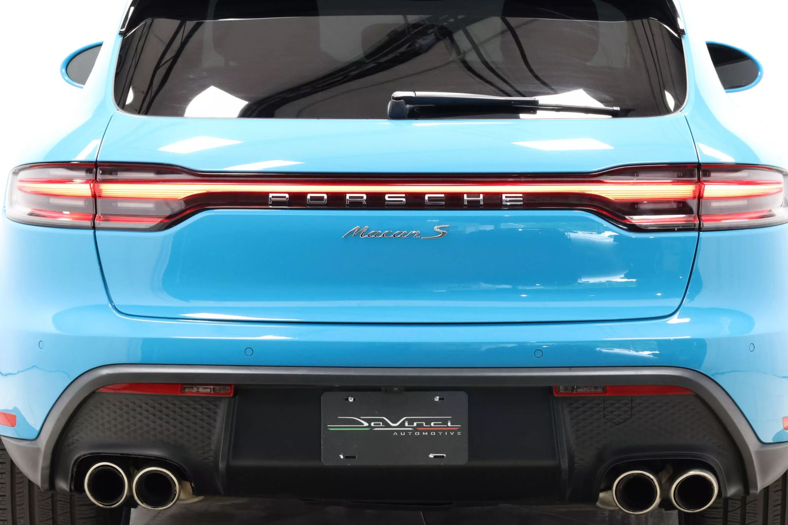 2022 Porsche Macan - Image 56