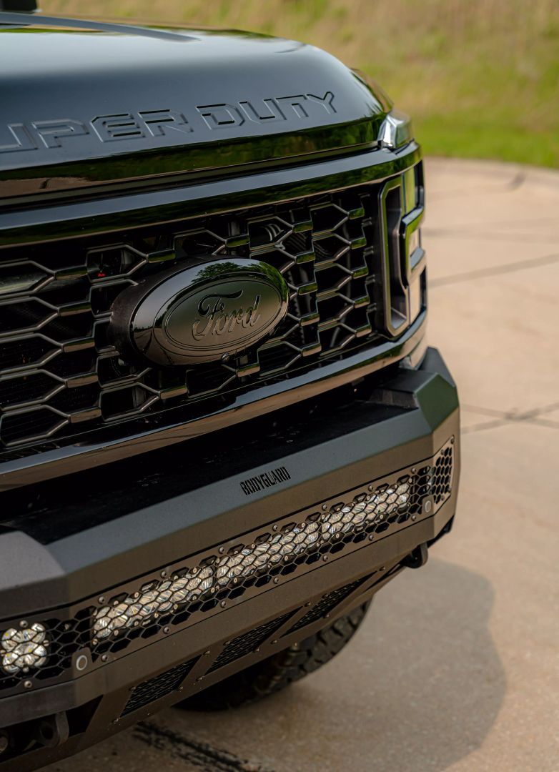 2024 Ford F350 Super Duty Crew Cab - Image 12