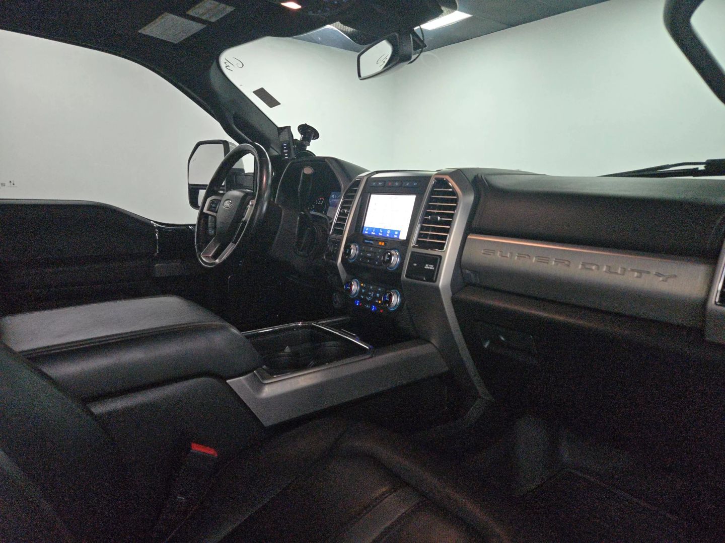 2021 Ford F450 Super Duty Crew Cab - Image 30