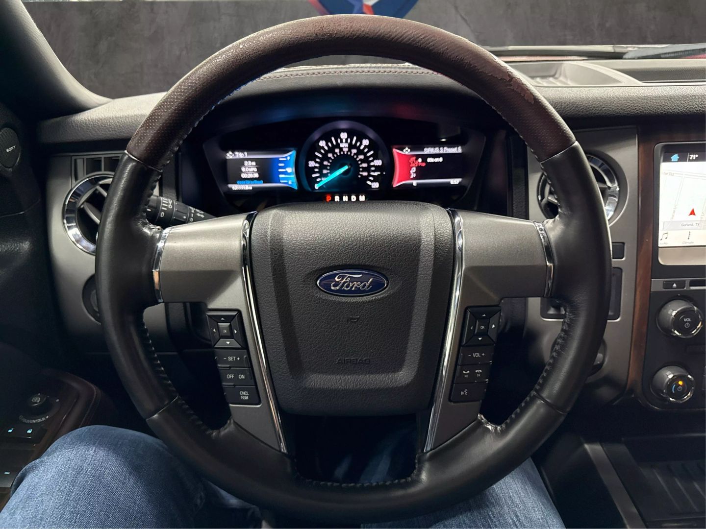 2017 Ford Expedition - Image 41