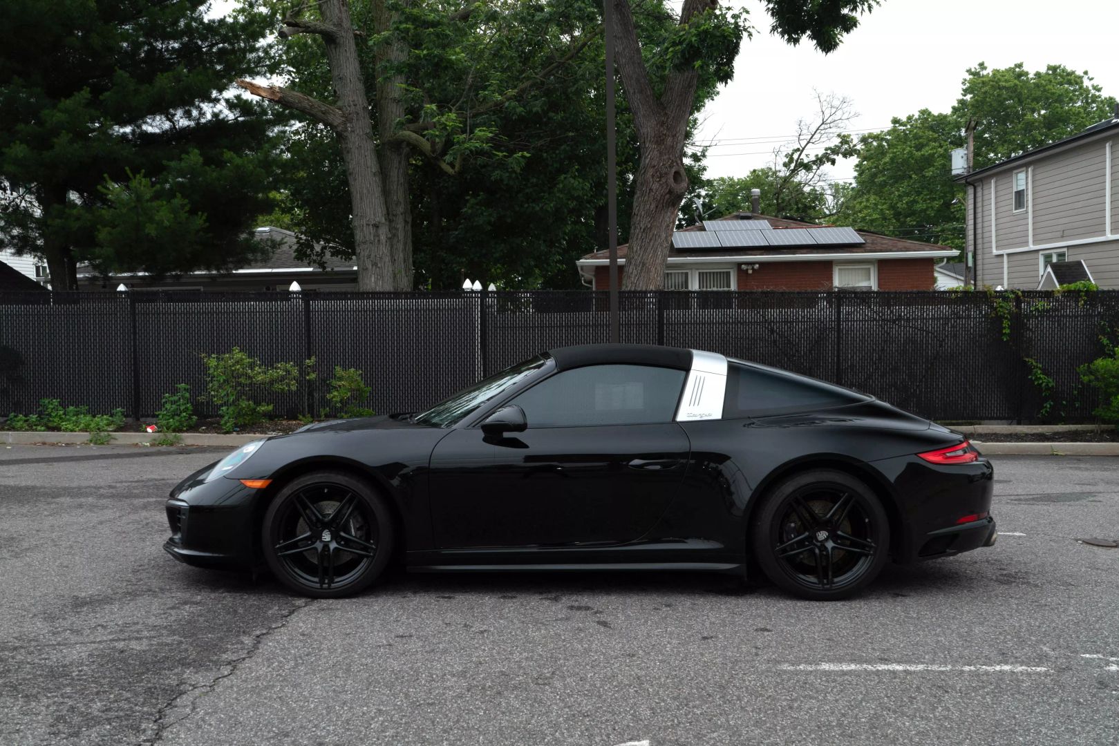 2018 Porsche 911 - Image 16