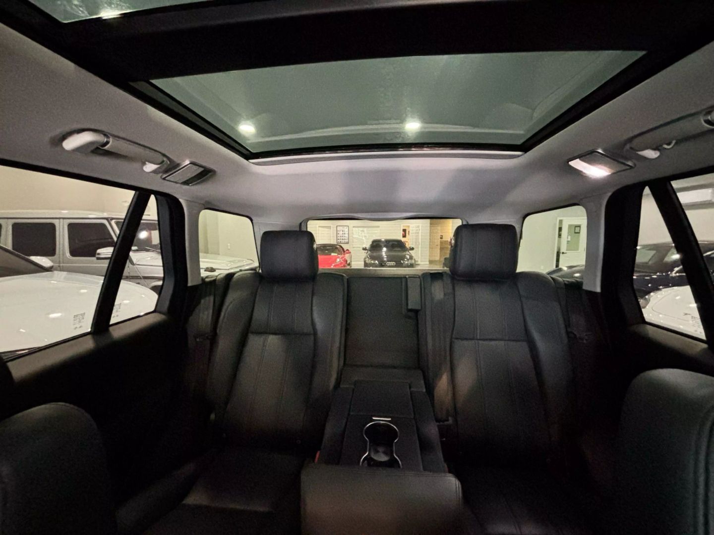 2017 Land Rover Range Rover Hse Sport Utility 4d - Image 17