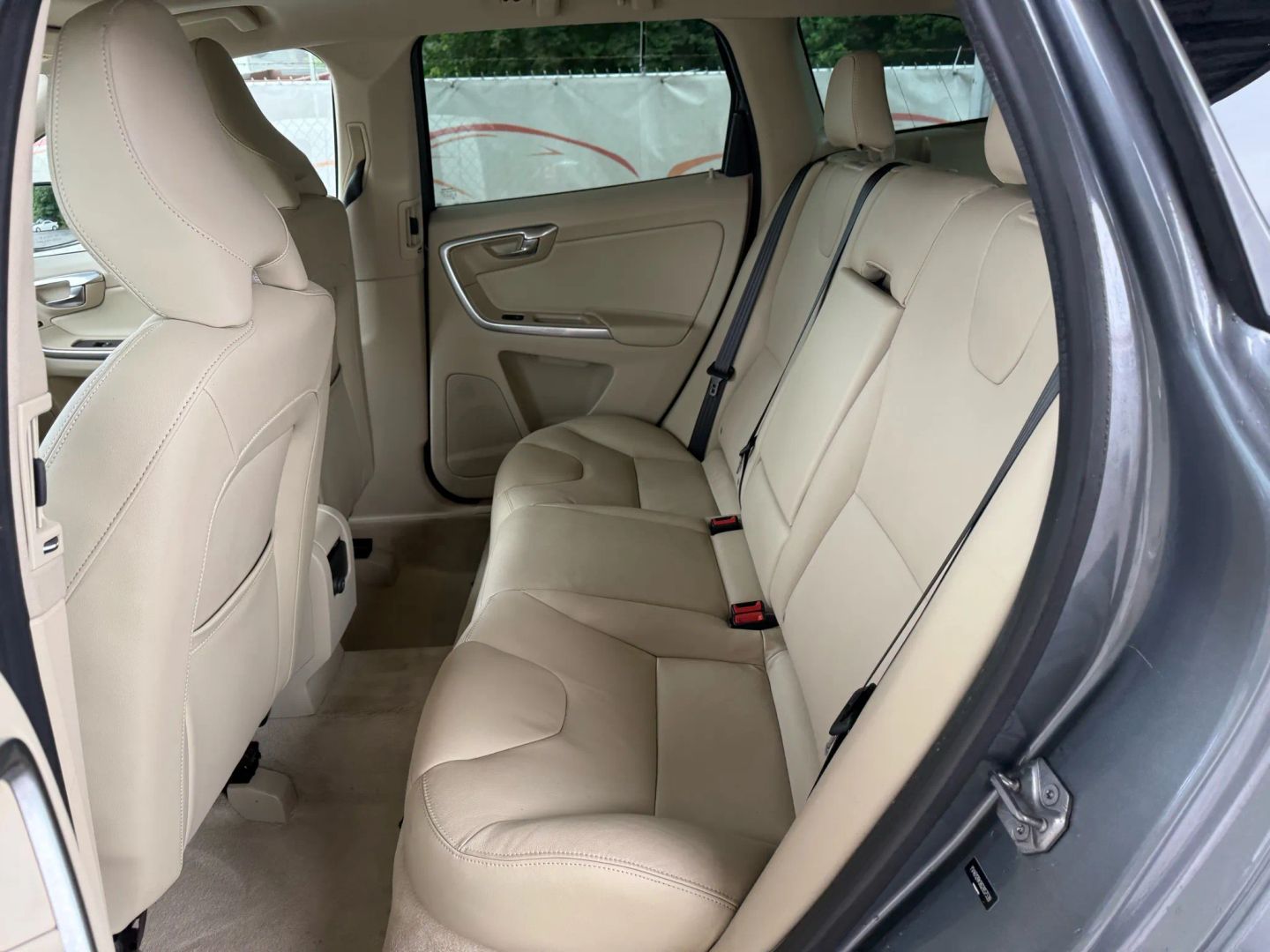 2016 Volvo Xc60 - Image 18