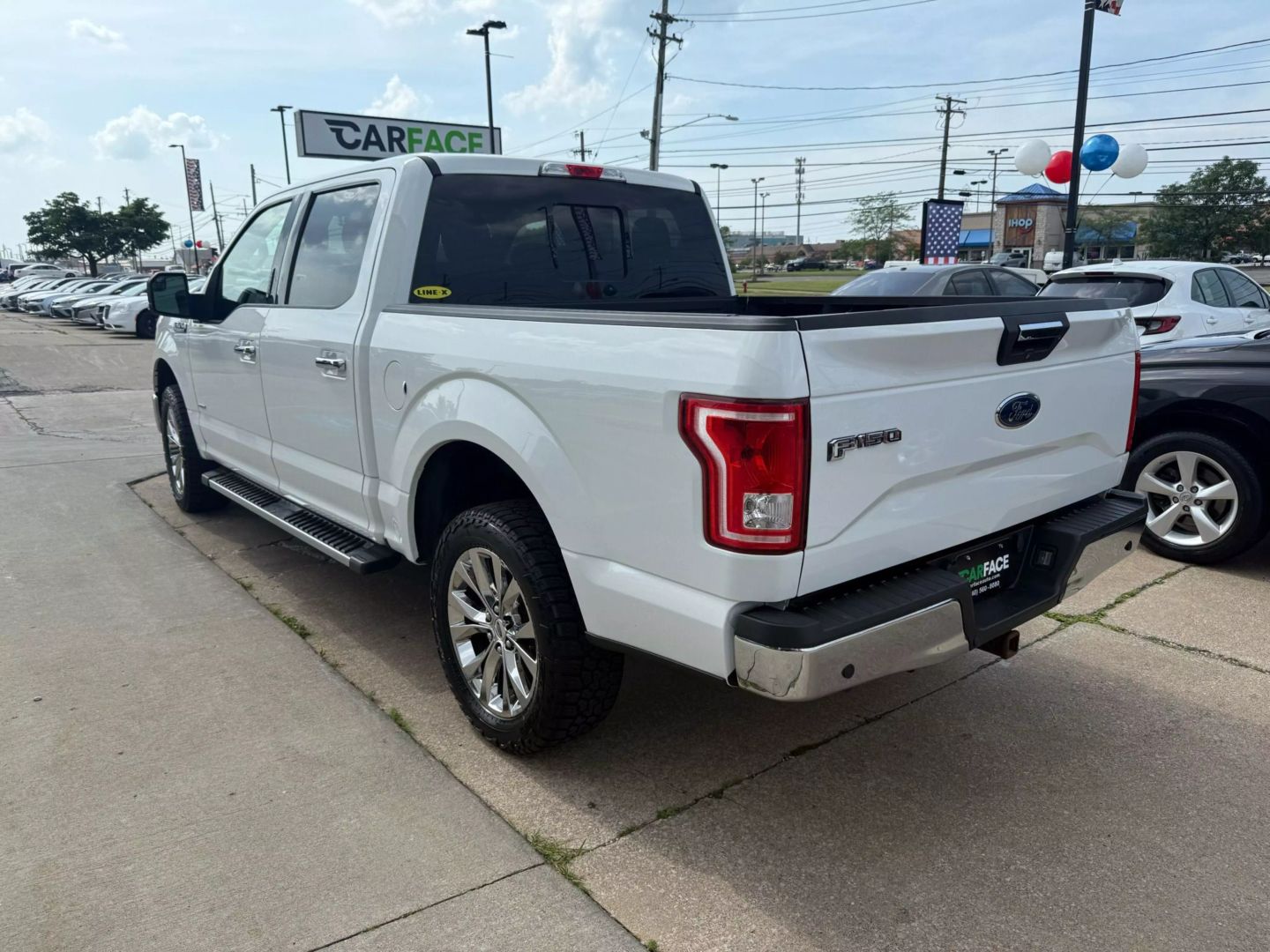 2017 Ford F150 Supercrew Cab - Image 9