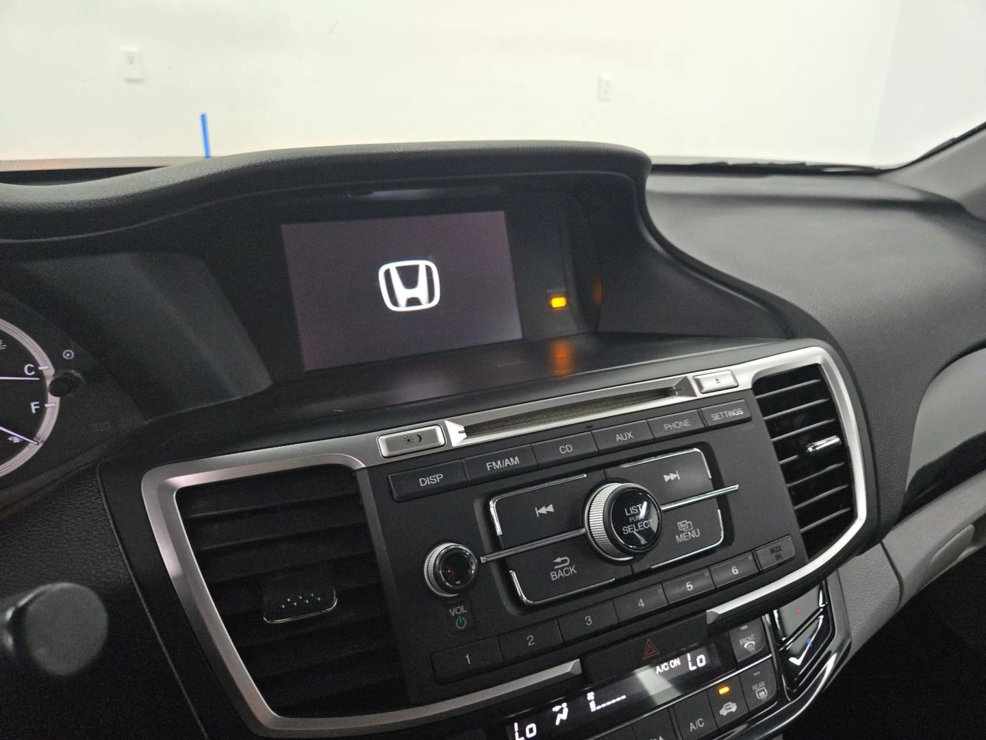 2016 Honda Accord - Image 24