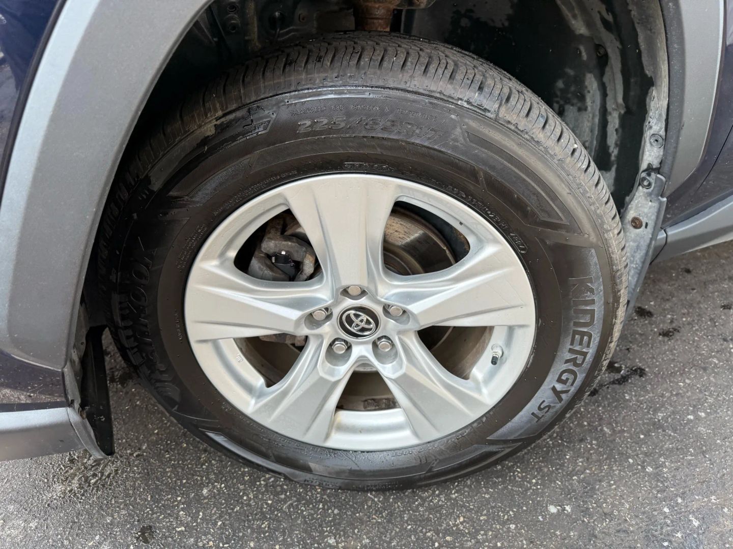 2019 Toyota Rav4 - Image 43