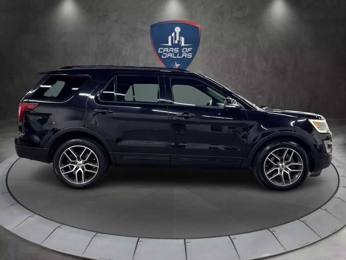 2016 Ford Explorer - Image 6