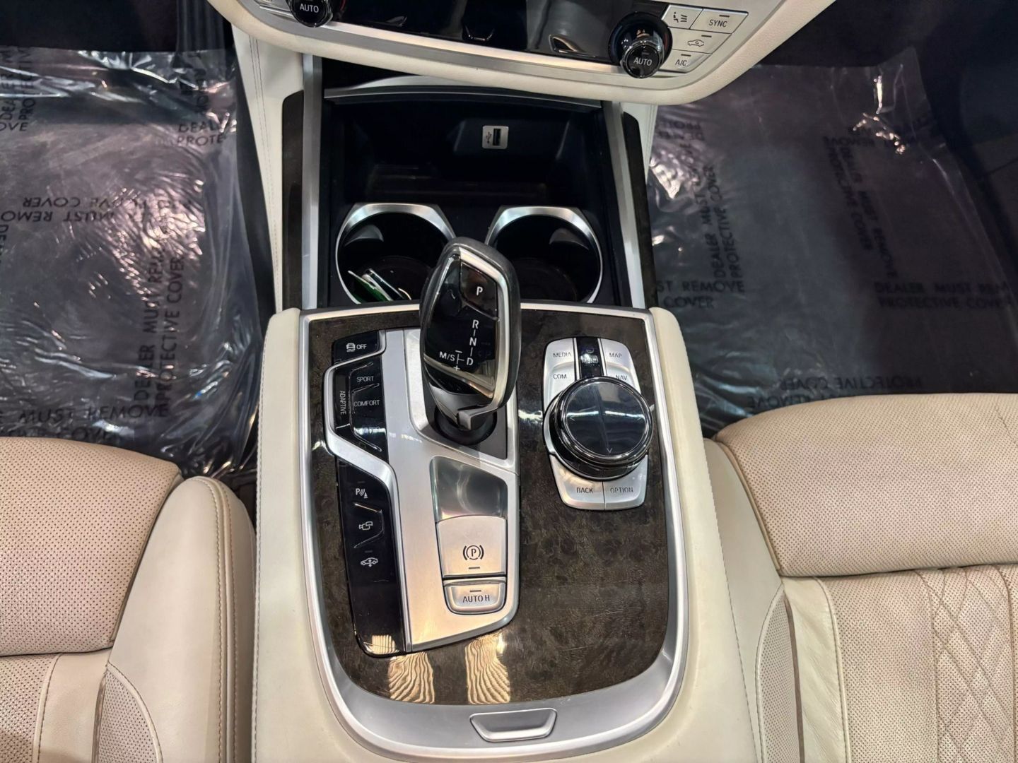 2017 Bmw 7 Series 740i Xdrive Sedan 4d - Image 27