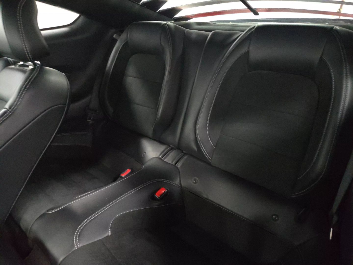 2016 Ford Mustang - Image 9