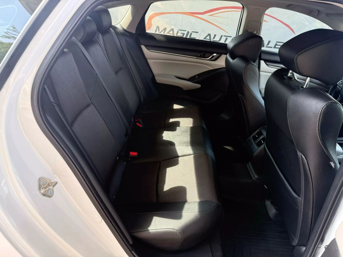 2018 Honda Accord - Image 22