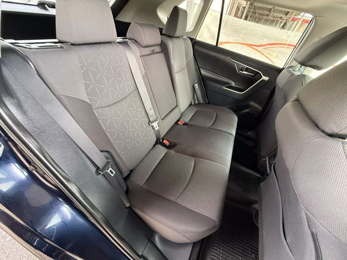 2019 Toyota Rav4 - Image 23