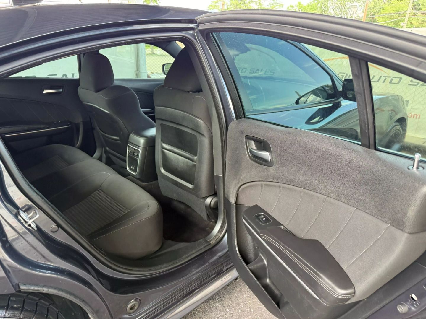 2019 Dodge Charger - Image 22