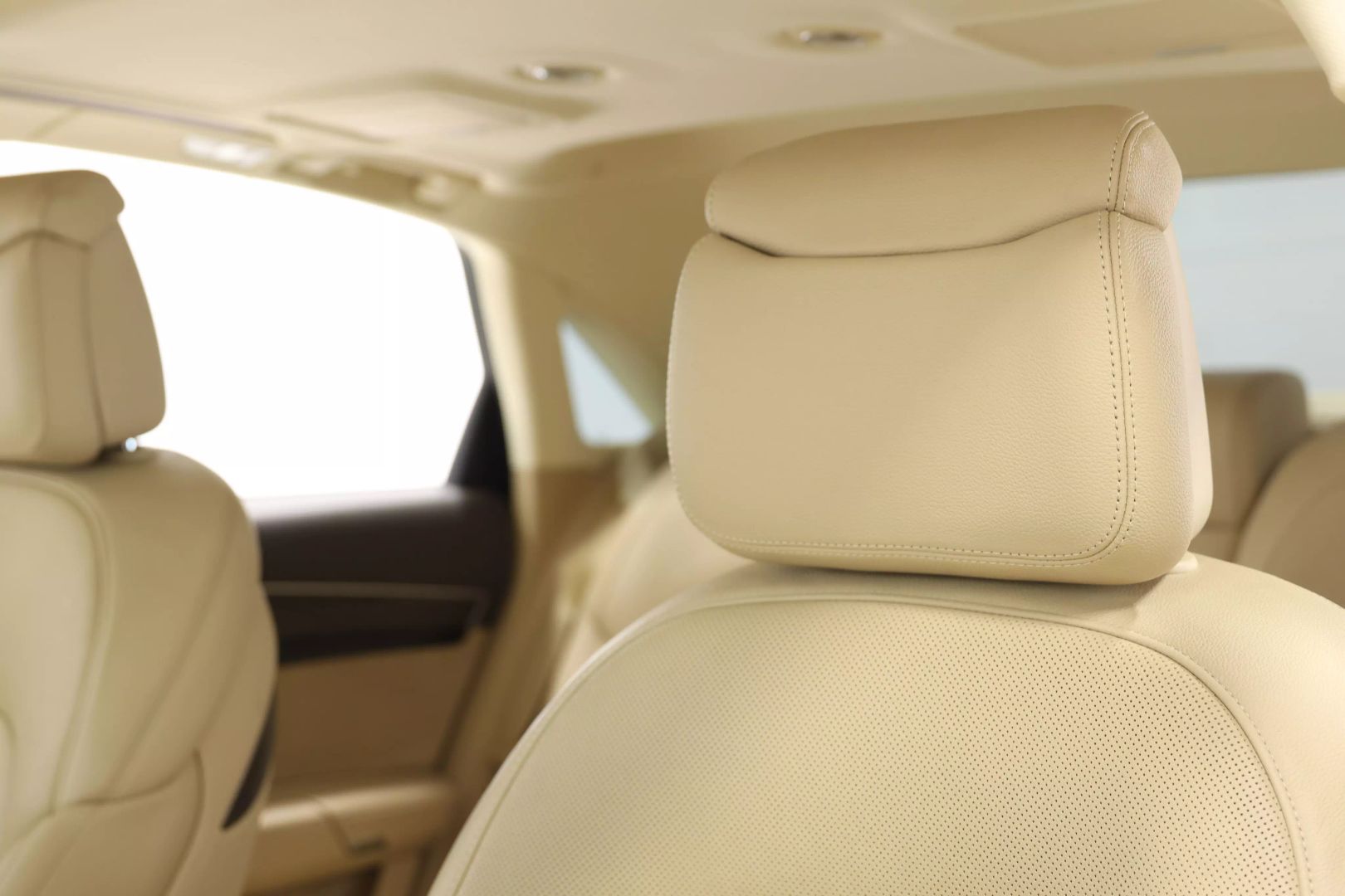 2015 Audi A8 - Image 20