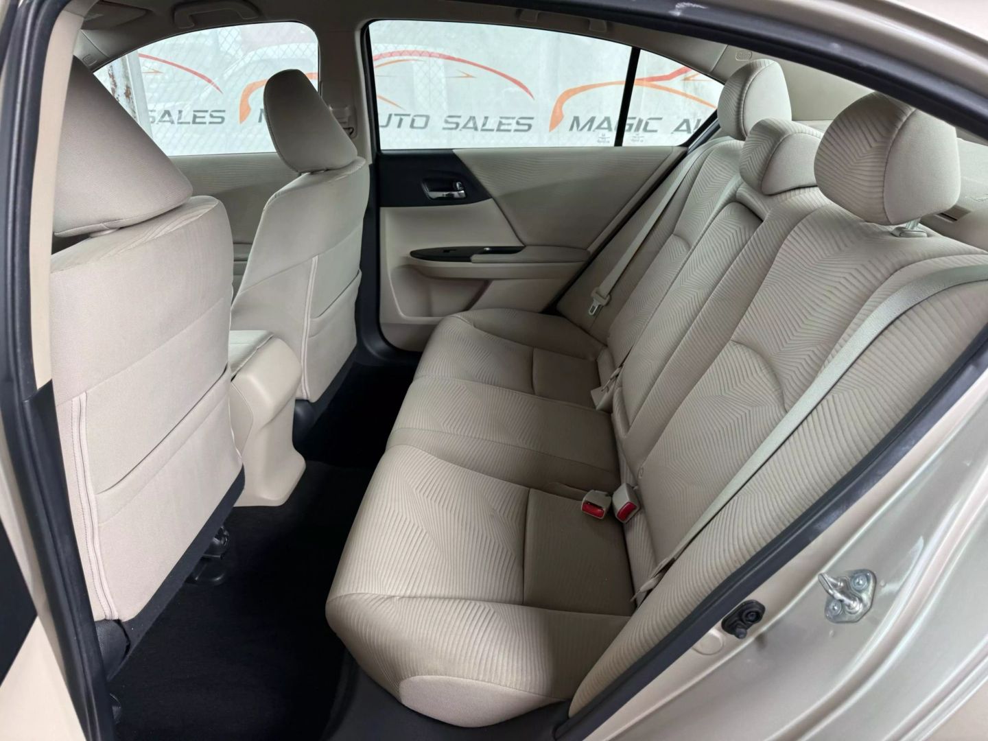 2015 Honda Accord - Image 18