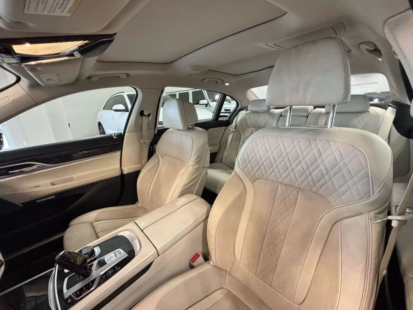 2017 Bmw 7 Series 740i Xdrive Sedan 4d - Image 10
