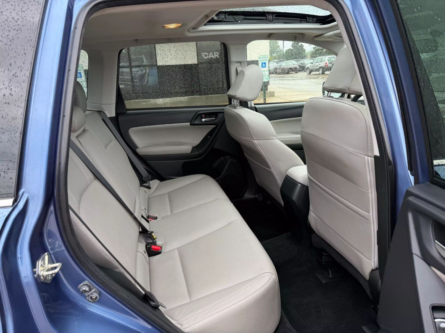 2017 Subaru Forester - Image 22